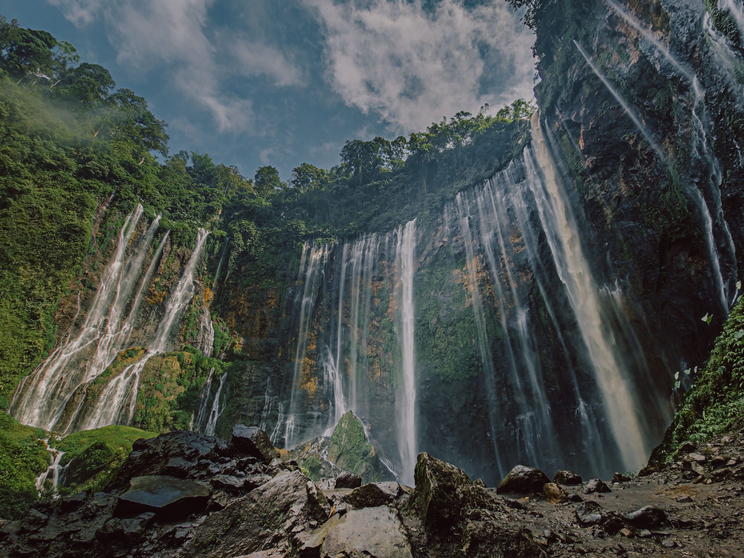 Surabaya-Tumpak Sewu-Bromo-Ijen-Bali 4D